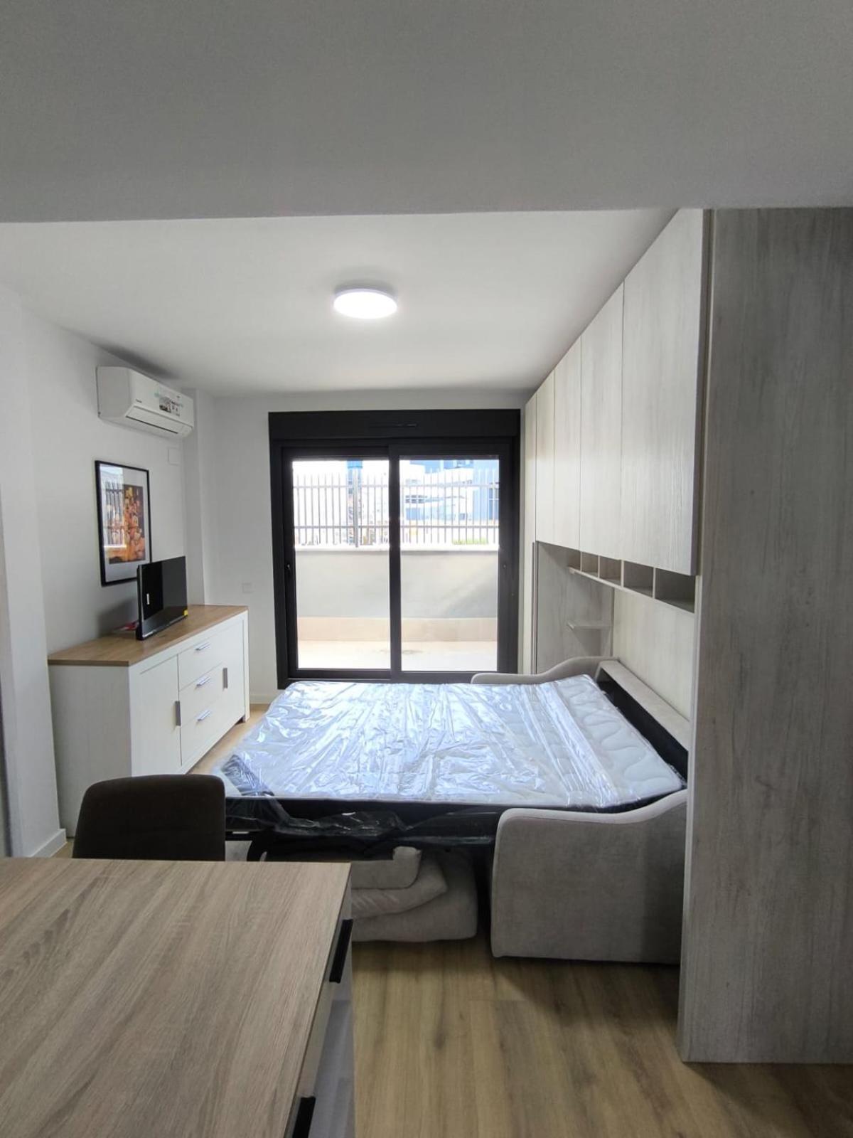 Estudios Homer Y Disney Con Piscina Climatizada, Piscina Exterior,Gimnasio, Coworking, Padel,Netflix Y Wifi Gratis San Sebastián de los Reyes Exterior foto